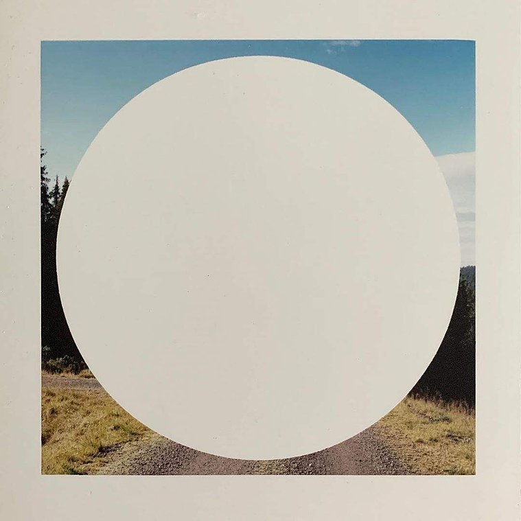 circle photography Aliki Braine