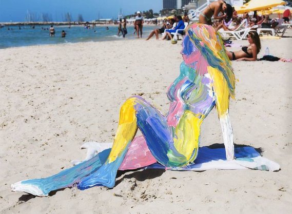 feminist art by Madeleine Gross for Beyond Photography