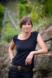 Portrait de Penelope Godefroy, directrice technique des Châteaux Siaurac, Vray Croix de Gay et Le Prieuré, groupe Artémis Domaines, Saint-Emilion, France. Photo © Brice Braastad - Episode II
