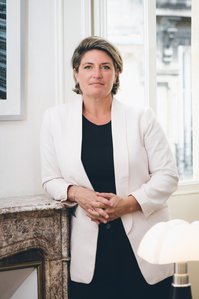 Portrait de Charlotte Guespin, avocat. Photo © Brice Braastad - Episode II