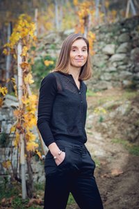 Portrait de Sophie Mage, Château Grillet, France. Photo © Brice Braastad - Episode II