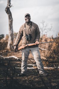 Portrait de Peter F., guide naturaliste, Moremi Game Reserve, Botswana. Photo © Brice Braastad - Episode II