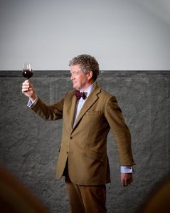 Portrait de Christian Seely, directeur général des vignobles AXA Millesimes. Photo © Brice Braastad - Episode II