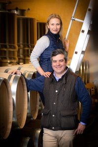Portrait de Christina et Nicolas Seillan, propriétaires du Château Lassègue à Saint-Emilion. Photo © Brice Braastad - Episode II