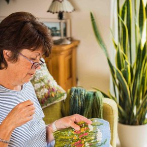 Lynn Comley, Textileartist.org article stitching Flower Meadow 