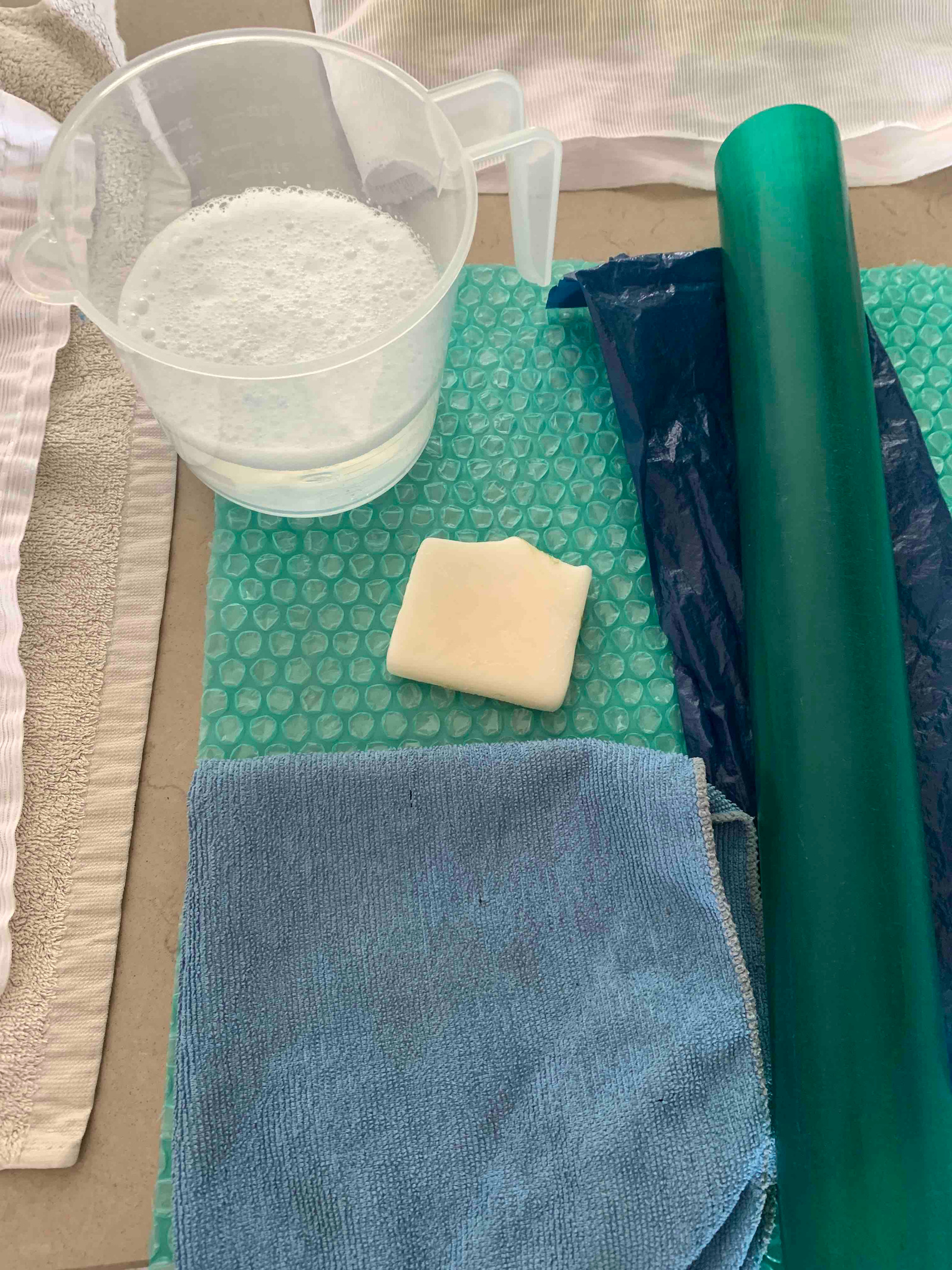 What is wet felting, and what equipment do I need to do it. Basic equipment, often found at home can be used to create wet felt. Lynn Comley recommends using inexpensive recycled or repurposed equipment when you first learn how to wet felt.