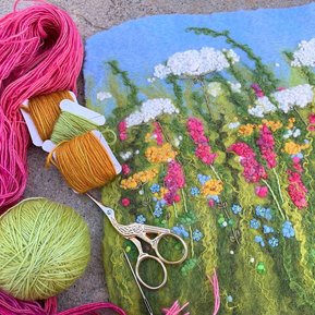 Lynn Comley TextileArtist.org Discover article 