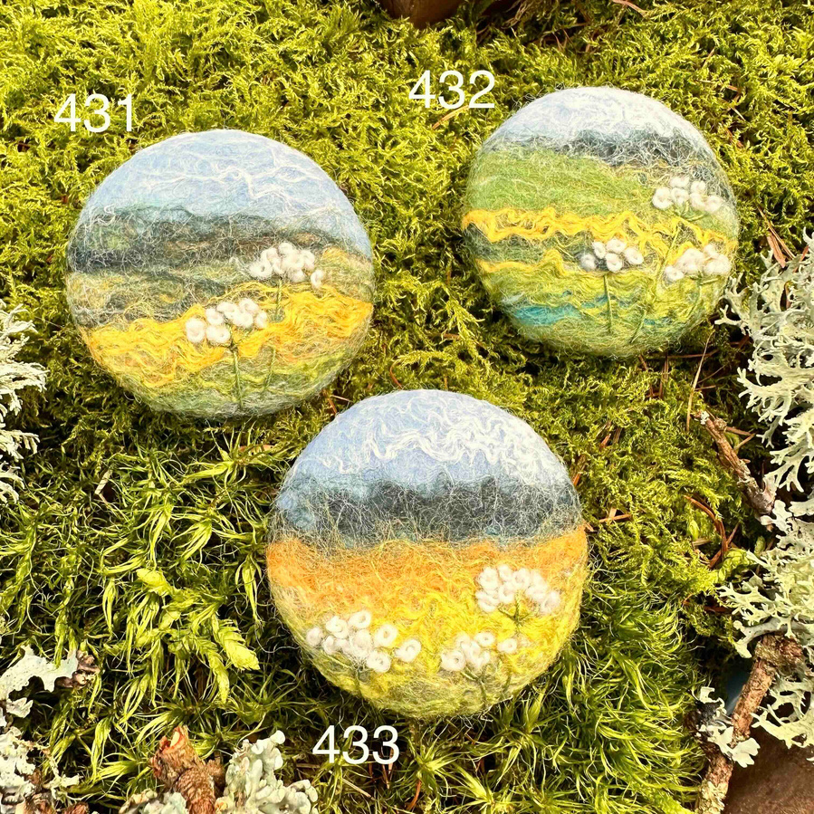 Landscape inspired Yorkshire brooches, wearable art. Cheer up a jacket, wear art by textile artist Lynn Comley. affordable art 