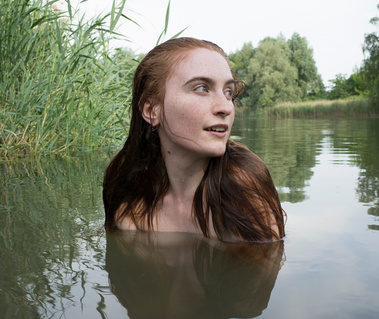 Portrait Photography in Nature meets EFT tapping for this empowering blend of visual and emotional healing. Emotional freedom techniques. Claire Farrell Photography. EFT Tapping. Your Body: A Landscape. Berlin, Germany. Lakes and natural spaces.