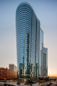 Tour Alto, by IF Architectes & SRA Architectes @ La Defense photo : Thomas Bekker for Costar