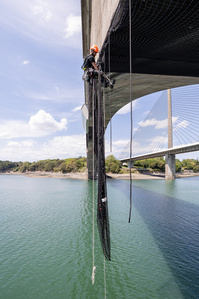 Travaux Acrobatiques opérés par Jarnias à Brest, France photo Bekker Thomas