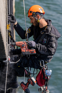 Travaux Acrobatiques opérés par Jarnias à Brest, France photo Bekker Thomas