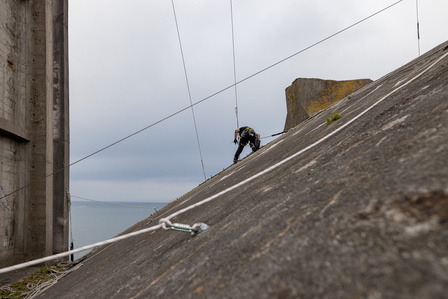 Travaux Acrobatiques opérés par Jarnias à Brest, France photo Bekker Thomas