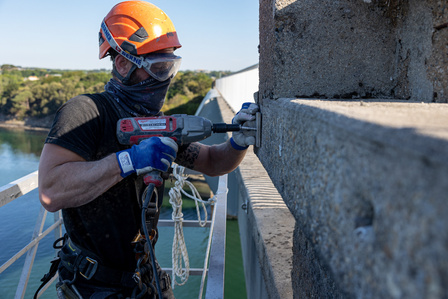 Travaux Acrobatiques opérés par Jarnias à Brest, France photo Bekker Thomas
