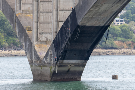 Travaux Acrobatiques opérés par Jarnias à Brest, France photo Bekker Thomas
