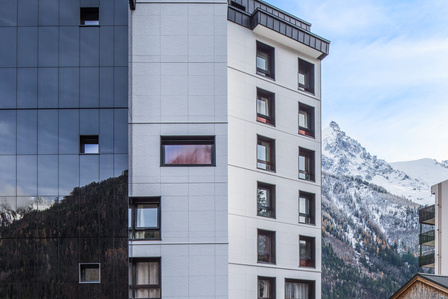 Immeuble l’Outa, Chevallier Architectes for STO @ Chamonix Photo : Thomas Bekker