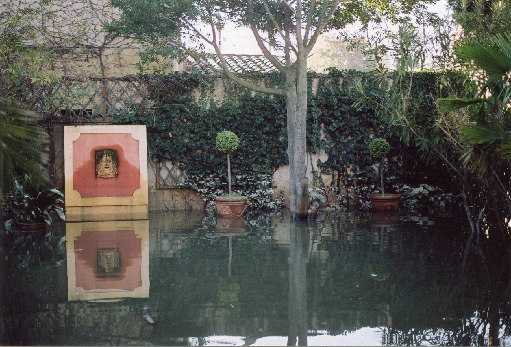 Inondation 2003 Arles, Photographie d’archive de P.J. Montagnier