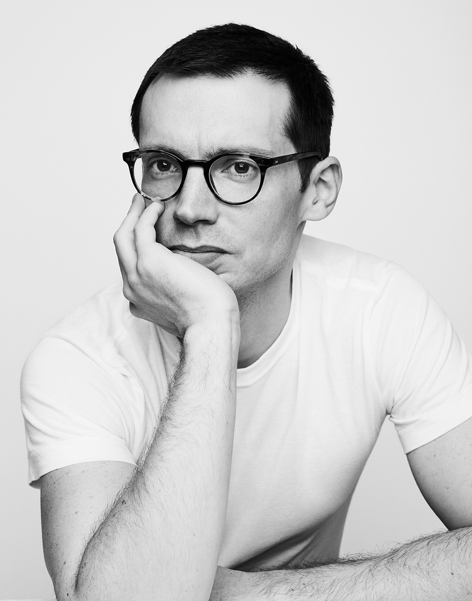Erdem for Vanity Fair: Digital
(C) Matt Holyoak