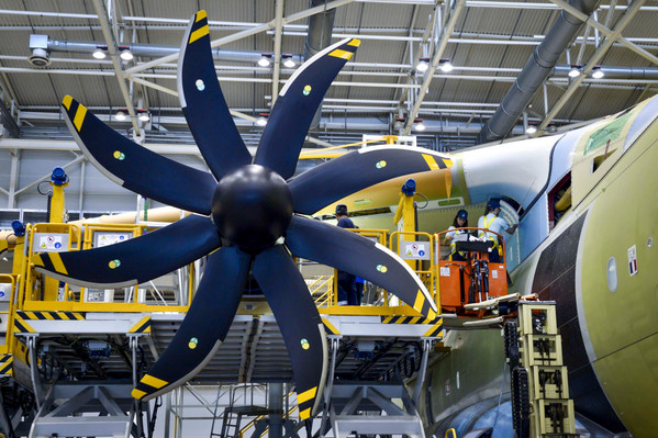 chaine de production de l'A400M..Livraison du premier avion de tranport militaire Airbus A400M a l'armee de l'air francaise, premiere nation a le recevoir ..Aeronautique, defense, Airbus miltary, EADS