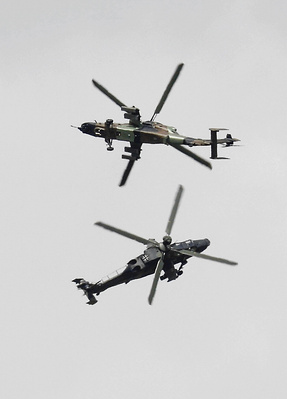 Repetition des demonstration en vol..Helicoptere EUROCOPTER, EC 665 Tigre