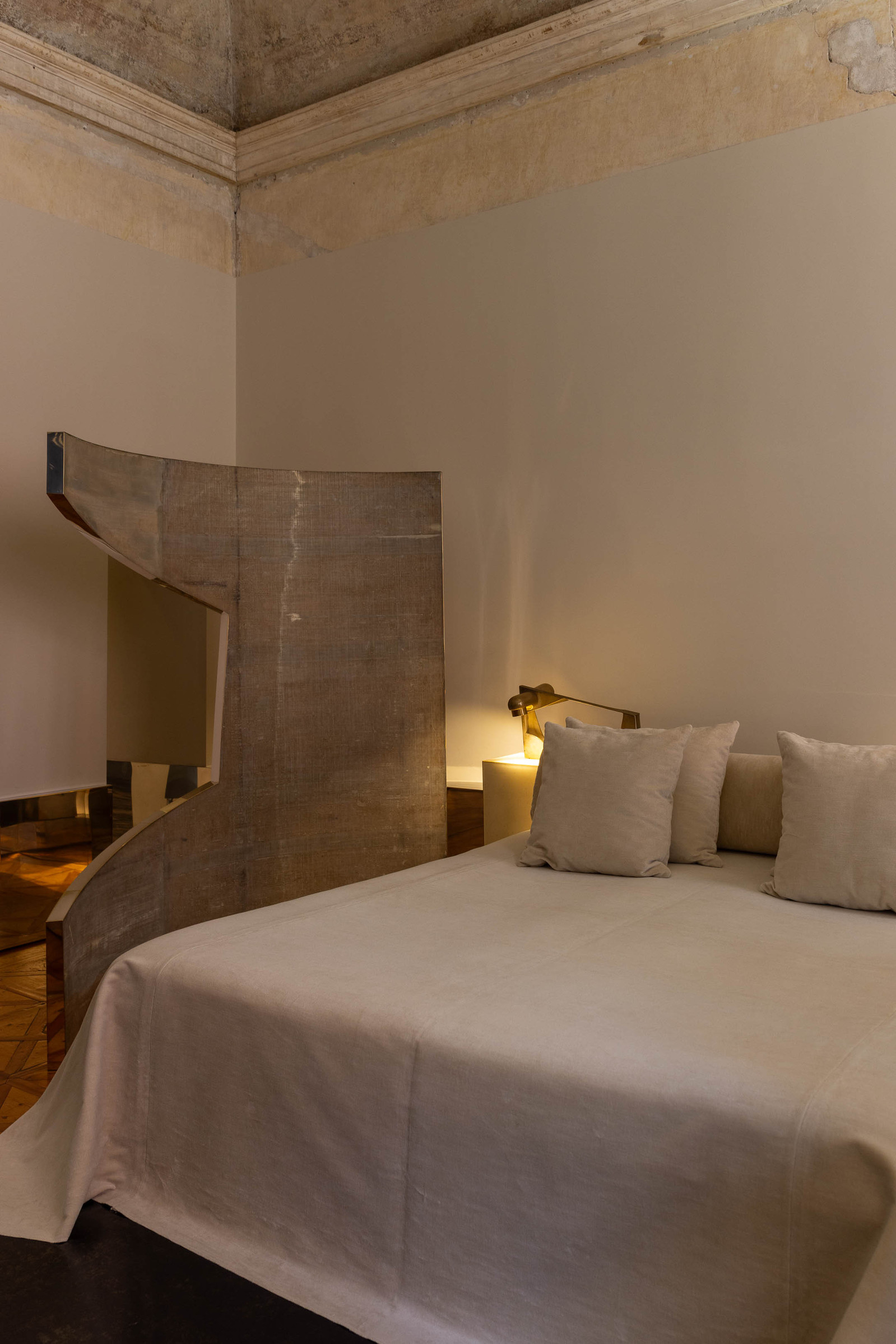 Interior design
Milan apartment
Contemporary Apartment
Travel Milan