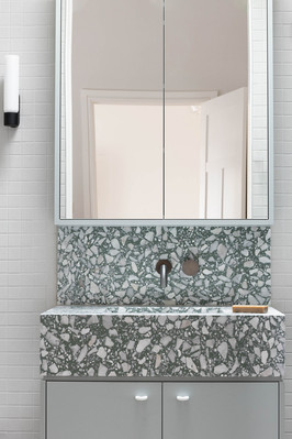 Kube Construction
Ali Kaddour
R and Co Design Studio
Interior design
Melbourne Homes
Williamstown