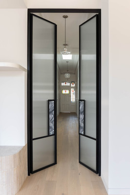 Kube Construction
Ali Kaddour
R and Co Design Studio
Interior design
Melbourne Homes
Williamstown