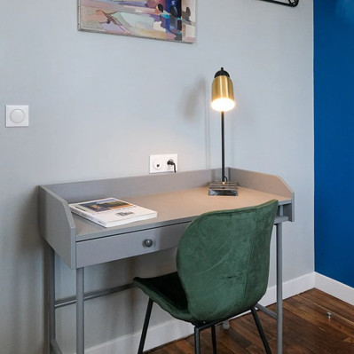 Espace bureau et peinture