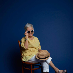 #headshotphotographer #portraitphotographysingapore  #professionalphotogaphersingapore #corporateheadshotsingapore #femalephotographer #sgfemalephotographer #elderlyphotoshoot #funphotoshoot