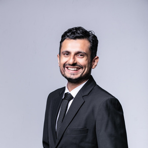 #headshotphotographer #corporatelife #corporatephotography #corporatephotographer #portraitphotographysingapore #editorialportraitsingapore #professionalphotogaphersingapore #corporateheadshotsingapore #femalephotographer