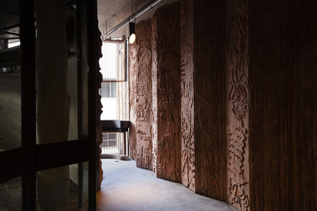 The wall panels casted with artist Sara Fanelli illustrations. It is found in the NTU Learning Hub in Singapore designed by Heatherwick Studio.