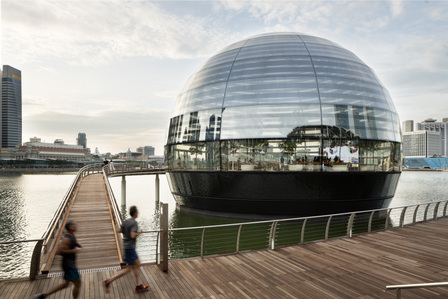 Exterior view of Apple Store Marina Bay Sands designed by Foster and Partners.