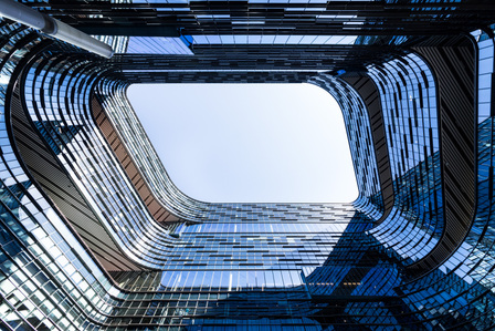 Courtyard of Samsung America Headquarters in San Jose, designed by NBBJ opening to the sky.