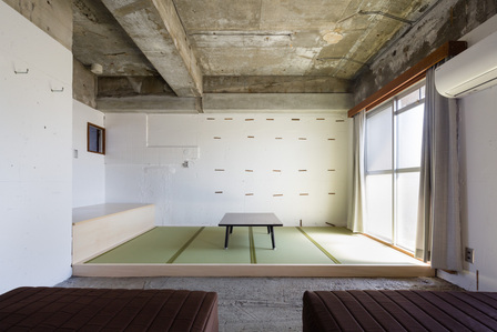 A typical room in Shibamata Futen Hostel located in Tokyo, Japan. It is designed by Tsukagoshi Miyashita Sekkei.