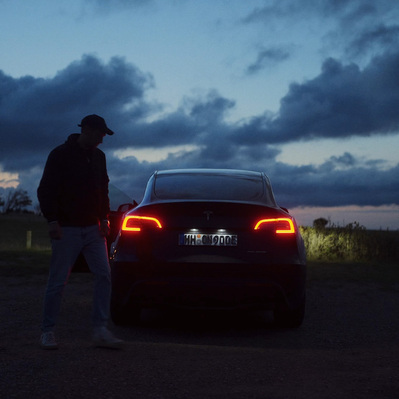 Nicolas Arnold, Visual Artist, Photographer, Motion Designer, Branding Strategist, Editor and Filmmaker.