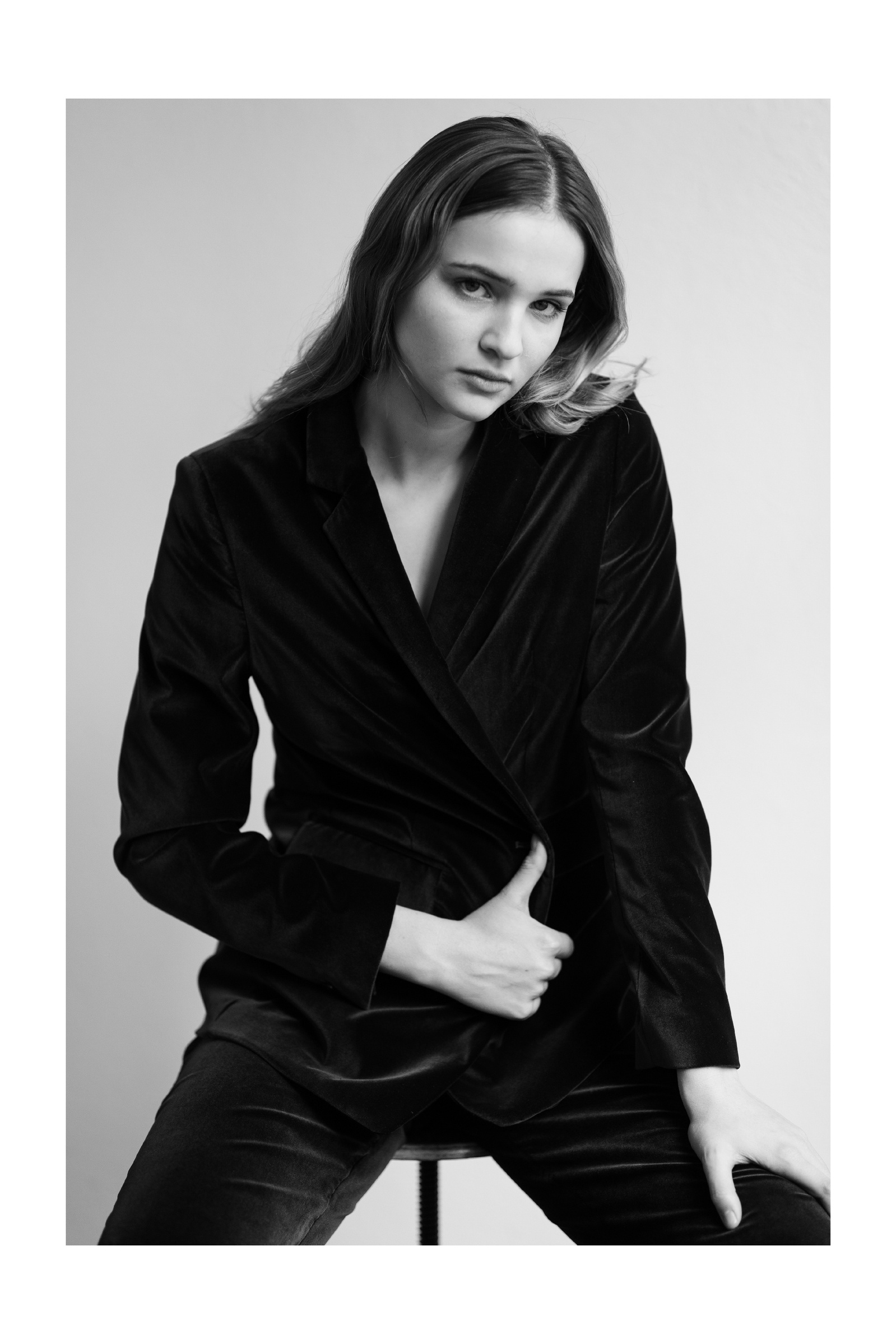 Lisa Vicari, Filmphotography, Kodak Portra, Darknetflix, Dark, Netflix, Actress