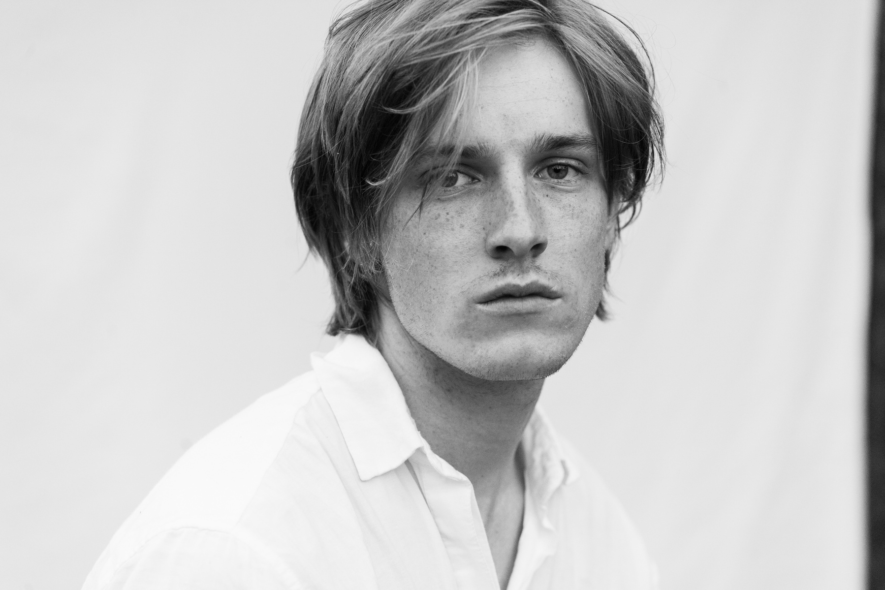 Louis Hofmann, Agentur Players, Dark, Netflix, Darknetflix, Actor, Unter dem Sand, The White Crow