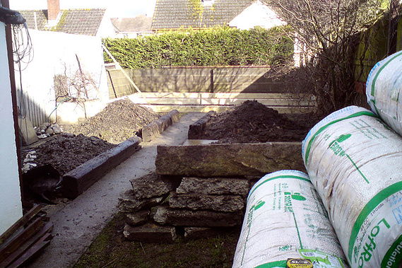 garden landscaping in Chudleigh Devon