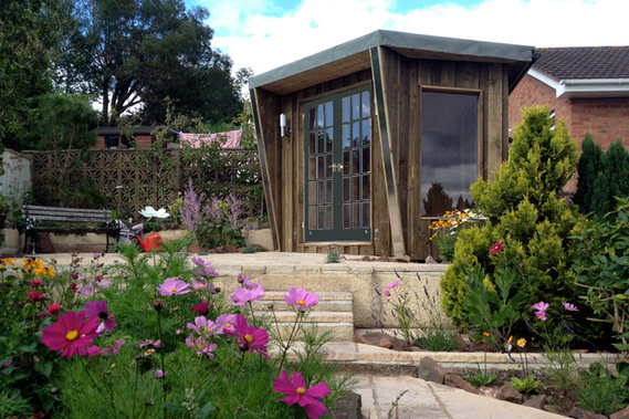 She shed garden room in Bishopsteignton Devon, design and build by Seriously Good Landscapes Devon