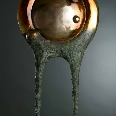 Paradox II. Bronze sculpture. 90 x 50 x 20 cm. 2000.