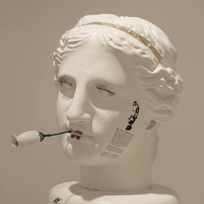 Aphrodite with Make-up. Epoxy and mixed media. 45 x 25 x 25 cm. 2010.