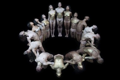 Cedar Lake Contemporary Ballet dancers in
Gold Body Paint making a circle
