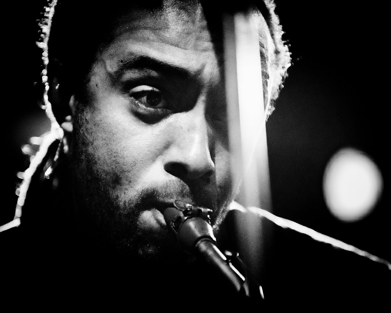saxophone player close up black and white
