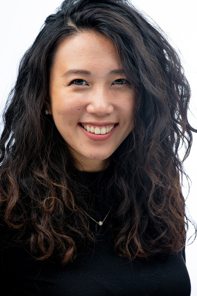 Ottawa Headshot photograph of woman by Ottawa Photographer Frank Fenn