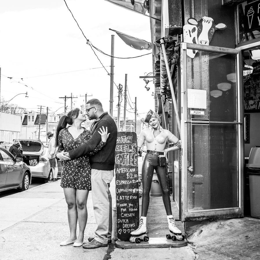 Engagement picture at Toronto Ice Cream shop by Ottawa Photographer Frank Fenn