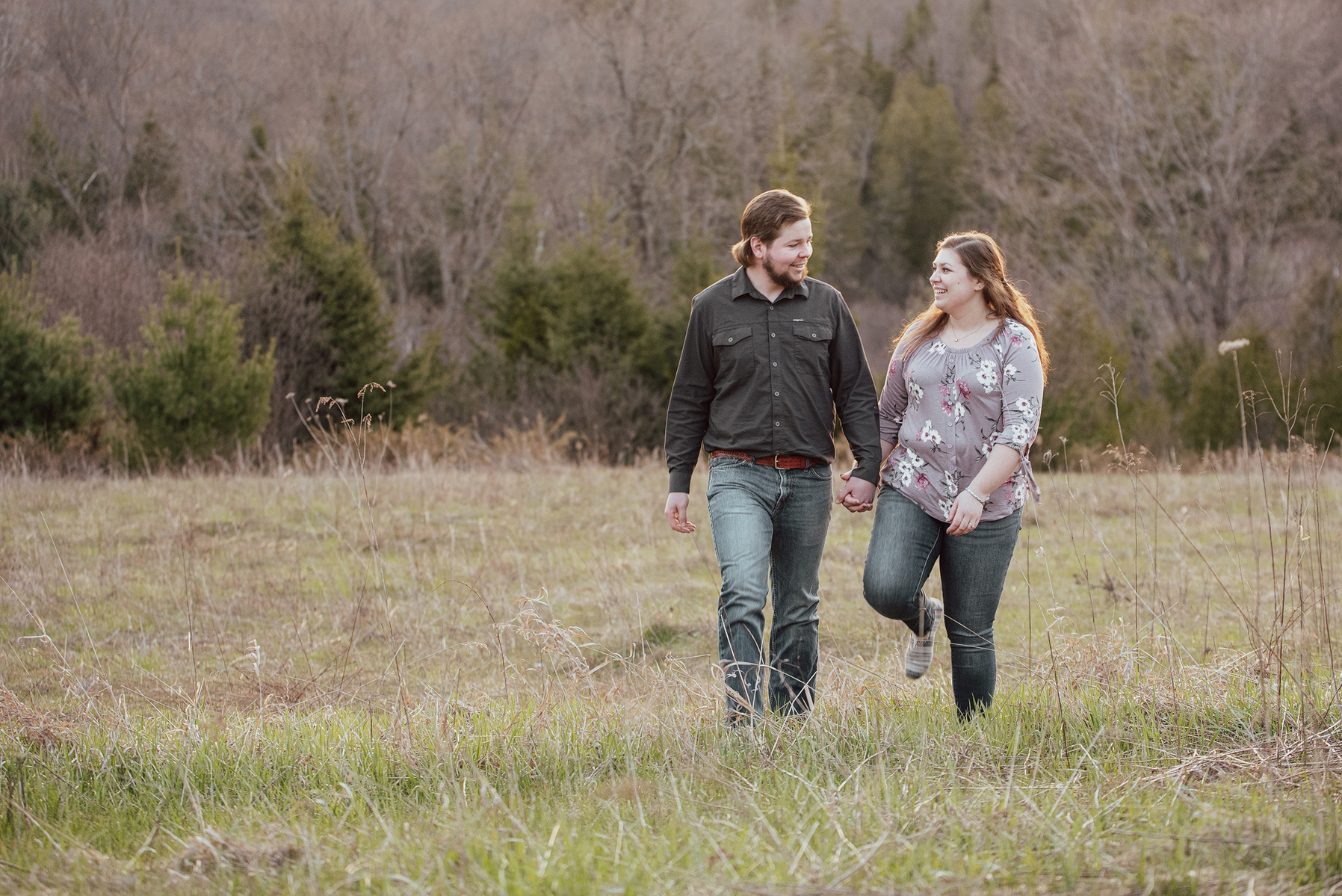Homestead engagement session in farmhouse Renfrew County by Frank Fenn