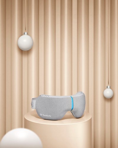 Los Angeles Product Photographer - Alex Kapustin photographed Therabody, Accessories photography. Social, commercial, and e-commerce product photography. LA best product photographer.