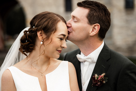 Hochzeitsfotos im Rittergut Störmede von dem Hochzeitsfotografen Florian Finke aus Paderborn - Brautpaarshooting