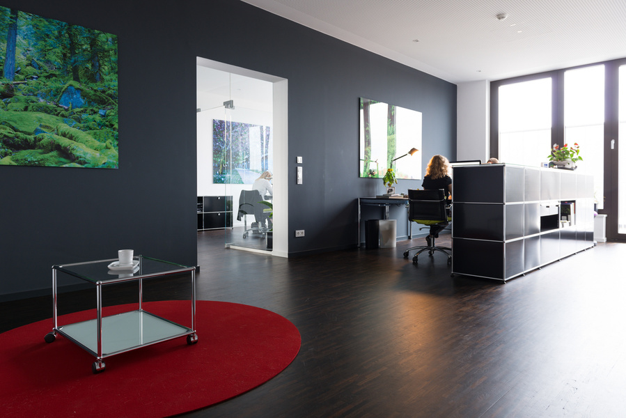 Moderne Corporate Fotografie für Firmen in Nürnberg, Fürth, Süddeutschland & darüber hinaus. Businessportraits, Teamfotos & Imagebilder von Marion Stephan – professionell & authentisch
