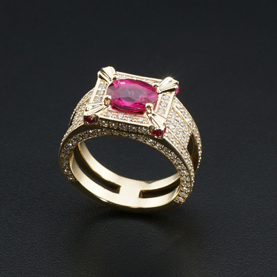 This stunning 1.84ct natural ruby ring in yellow gold features 162 round brilliant cut diamonds (I quality, VS/SI clarity, E-F colour). The vibrant ruby contrasts beautifully with the diamonds, creating an elegant piece perfect for special occasions.